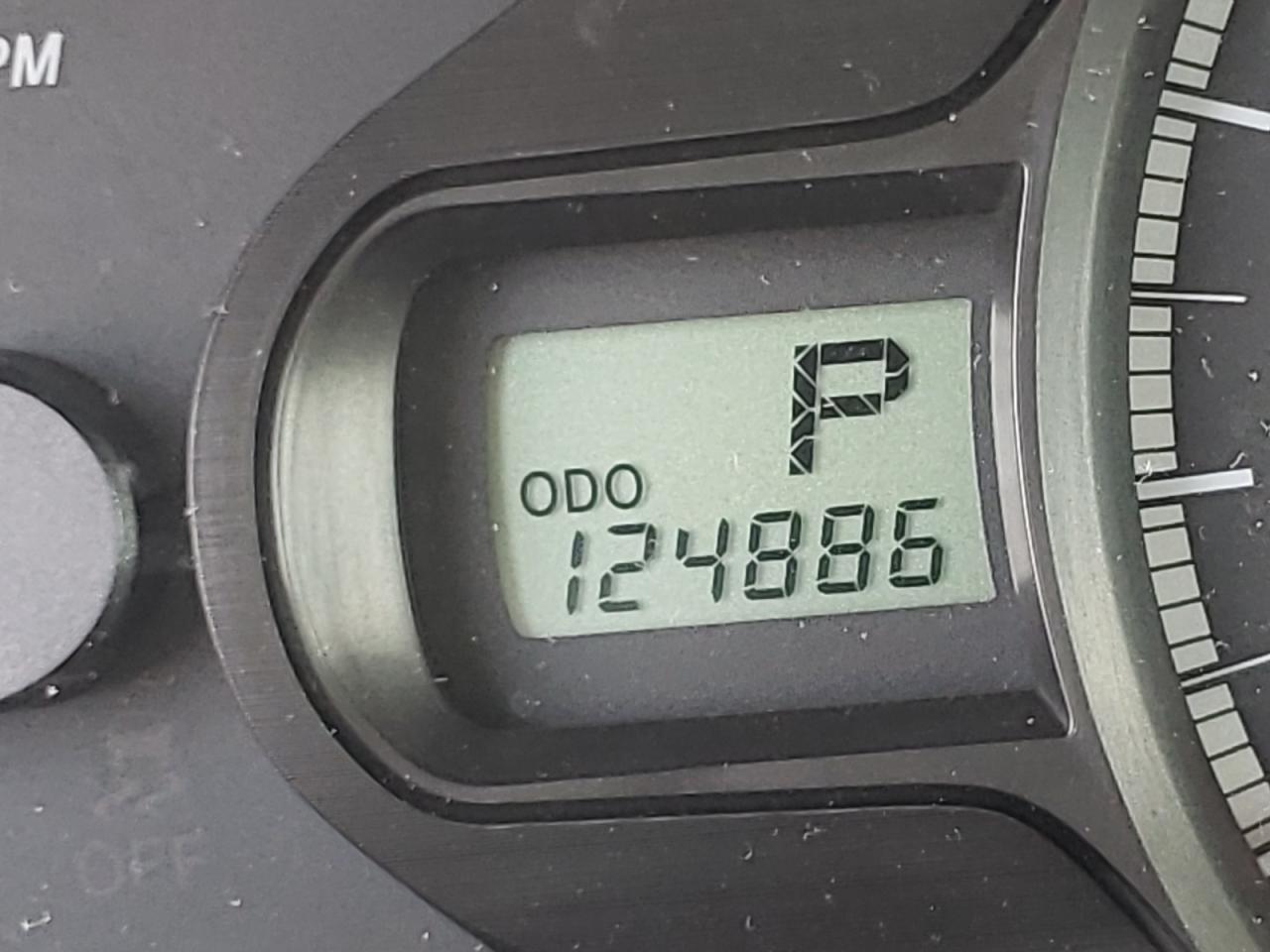 Photo 8 from auction – 2011 TOYOTA SIENNA LE with VIN 5TDKK3DC2BS019299
