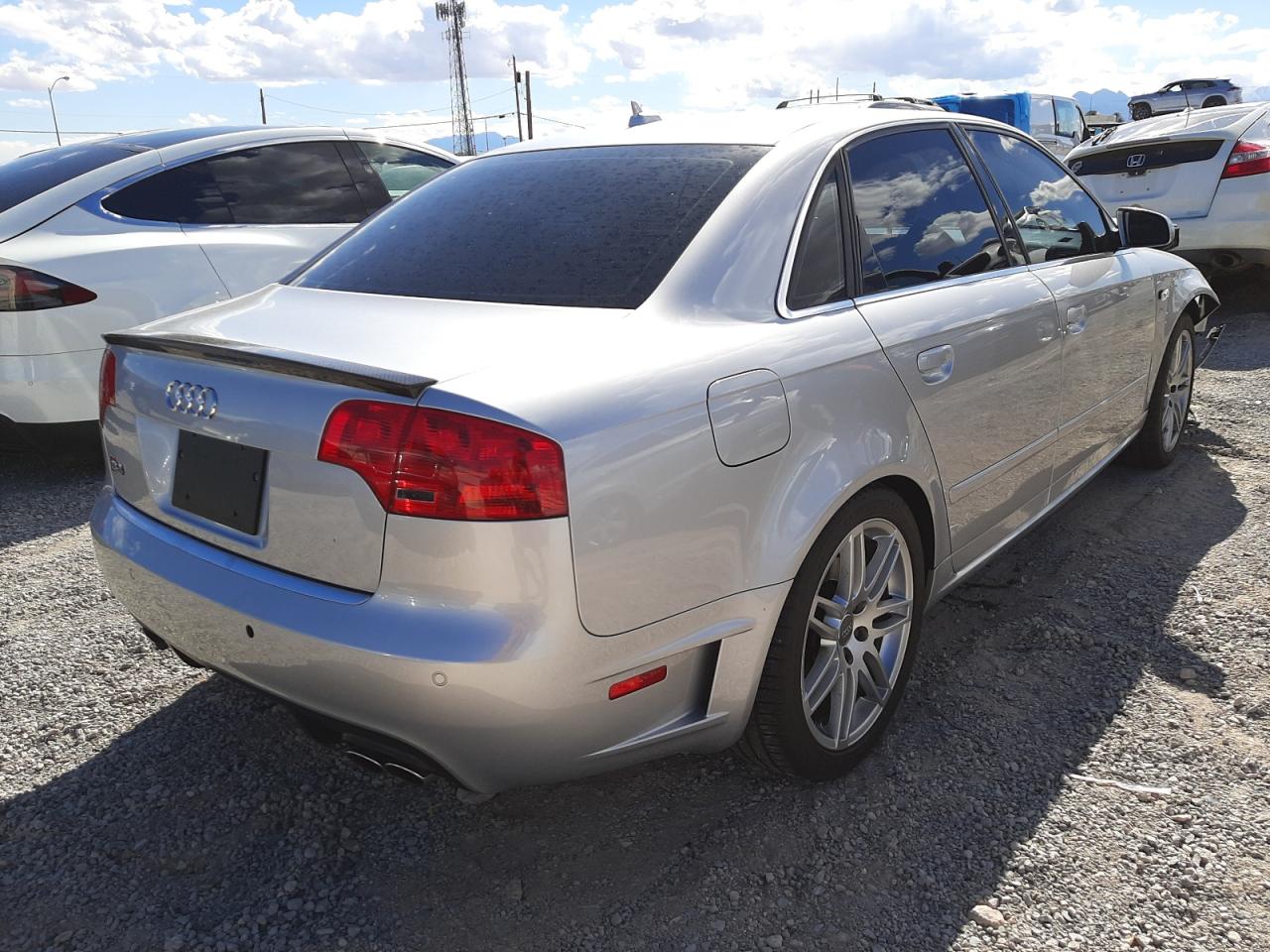 Photo 4 from auction – 2008 AUDI S4 QUATTRO with VIN WAUGL78E38A133661