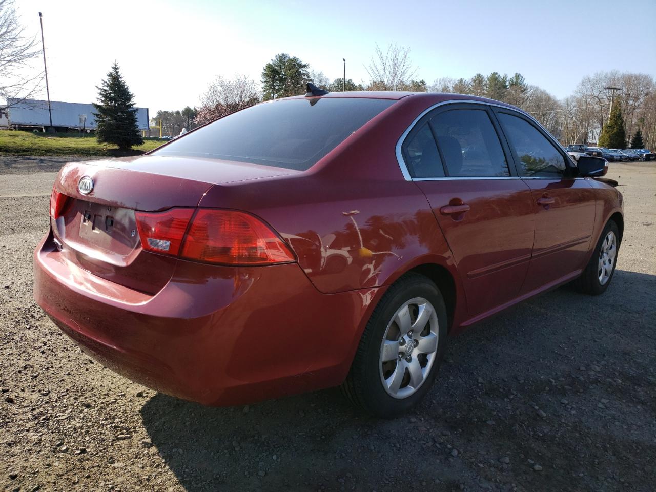 Photo 4 from auction – 2010 KIA OPTIMA LX with VIN KNAGG4A82A5409009