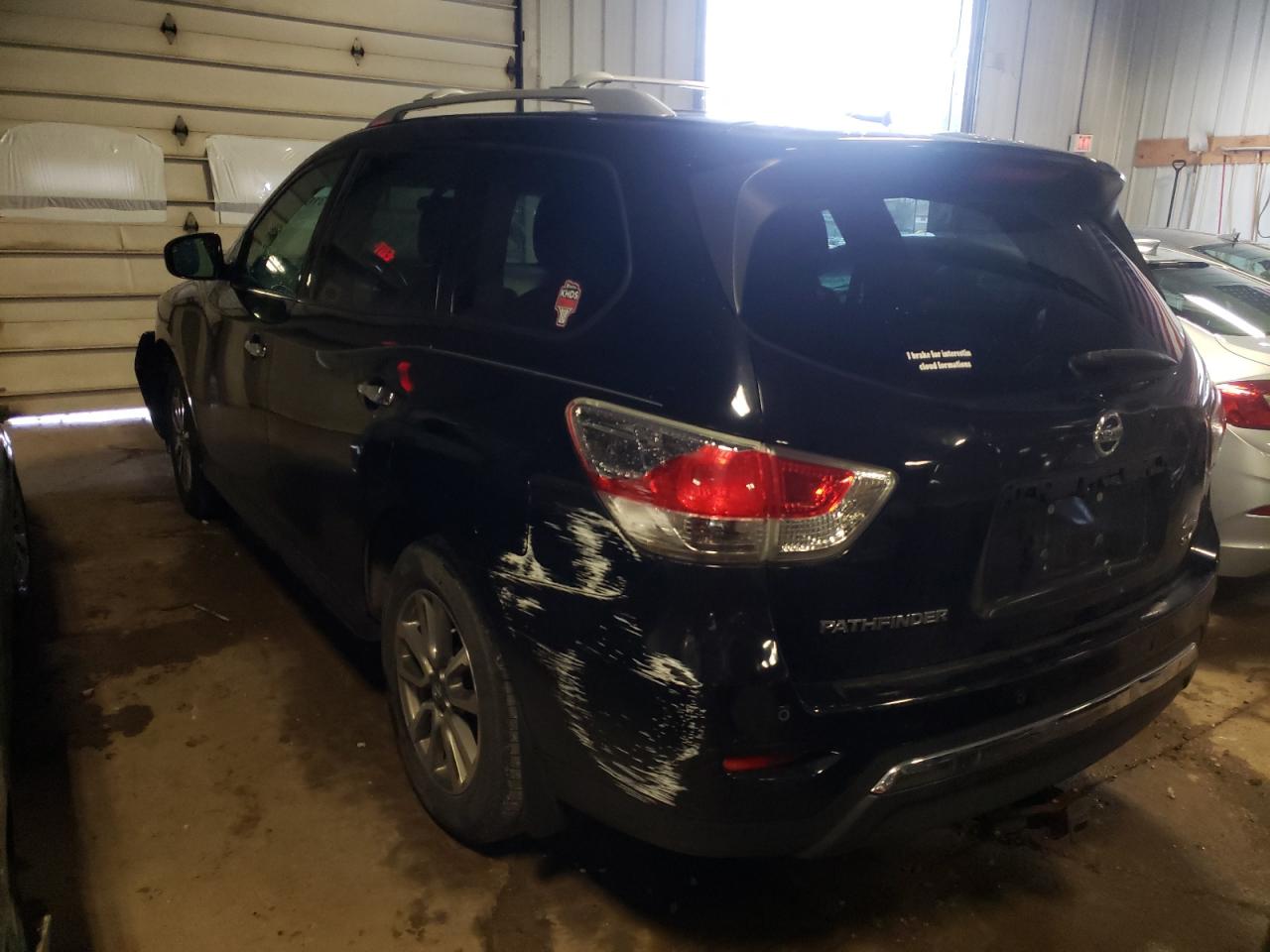 Photo 3 from auction – 2013 NISSAN PATHFINDER with VIN 5N1AR2MM1DC645114