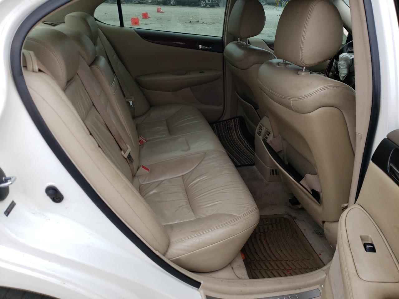 Photo 6 from auction – 2003 LEXUS ES 300 with VIN JTHBF30G736015696