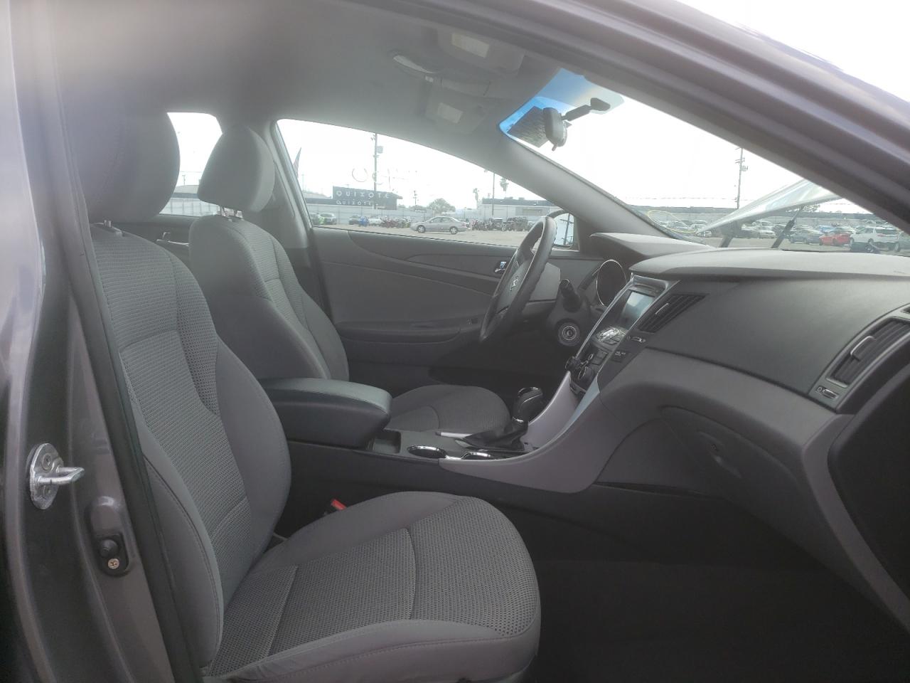 Photo 5 from auction – 2011 HYUNDAI SONATA GLS with VIN 5NPEB4AC5BH178282