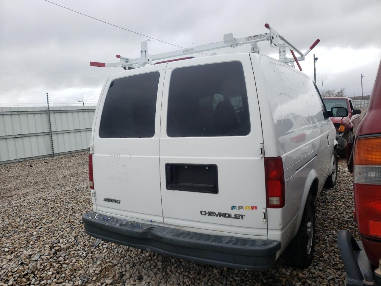 Photo 4 from auction – 2005 CHEVROLET ASTRO with VIN 1GCDM19X25B108305