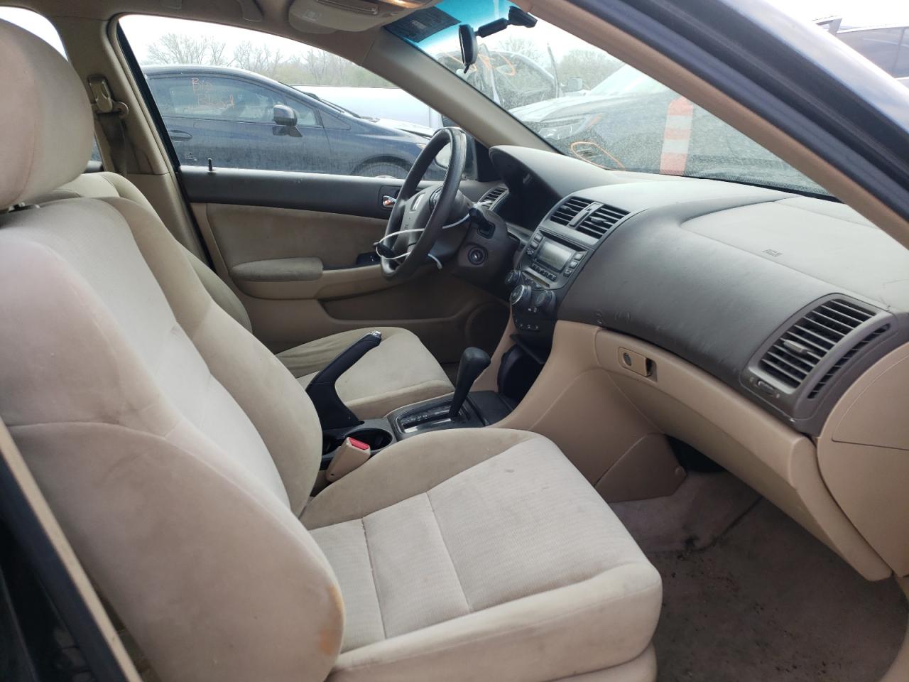 Photo 5 from auction – 2004 HONDA ACCORD LX with VIN 1HGCM56384A178014