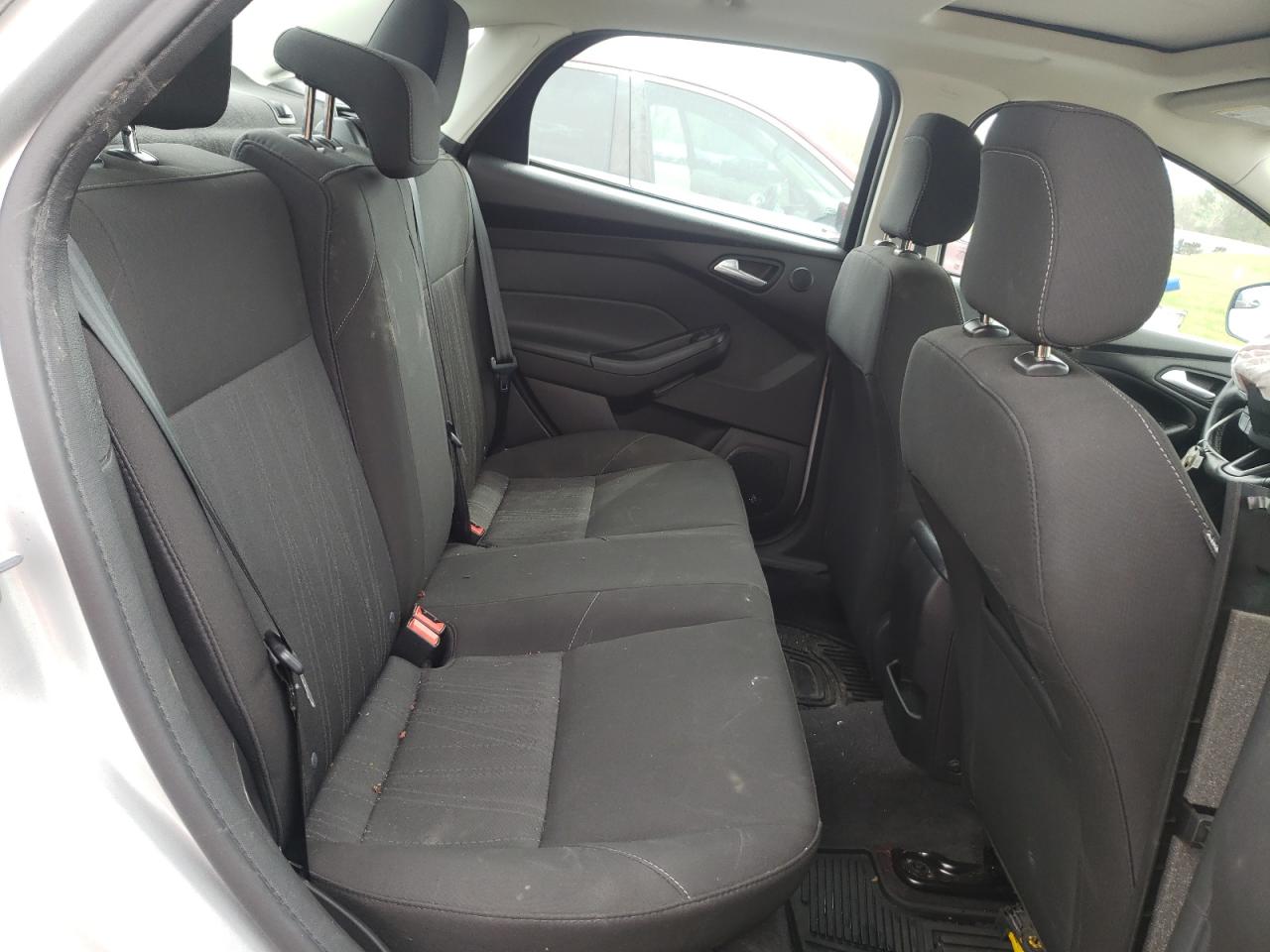 Photo 6 from auction – 2018 FORD FOCUS SEL with VIN 1FADP3H28JL301206