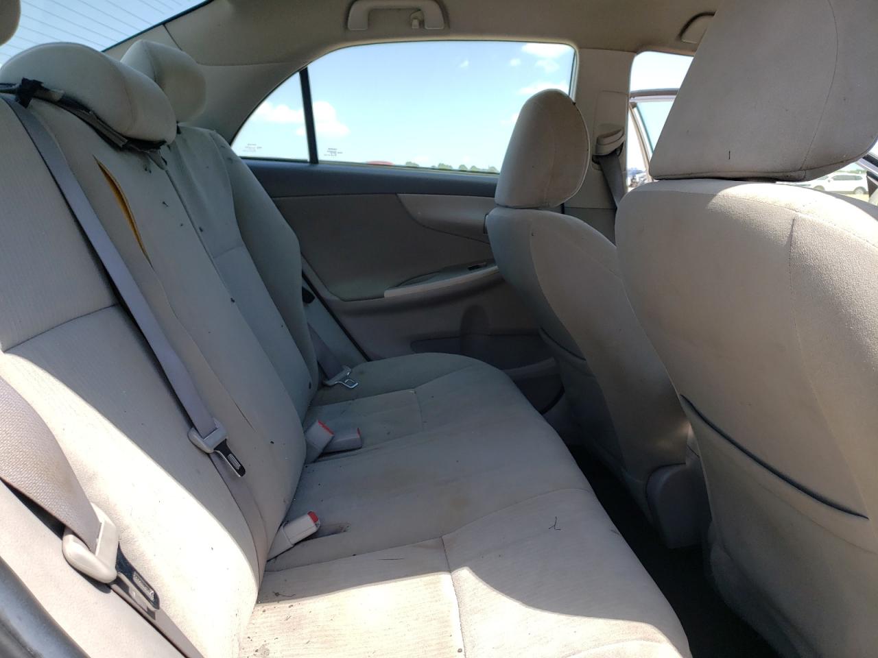 Photo 6 from auction – 2010 TOYOTA COROLLA with VIN 1NXBU4EE4AZ376618