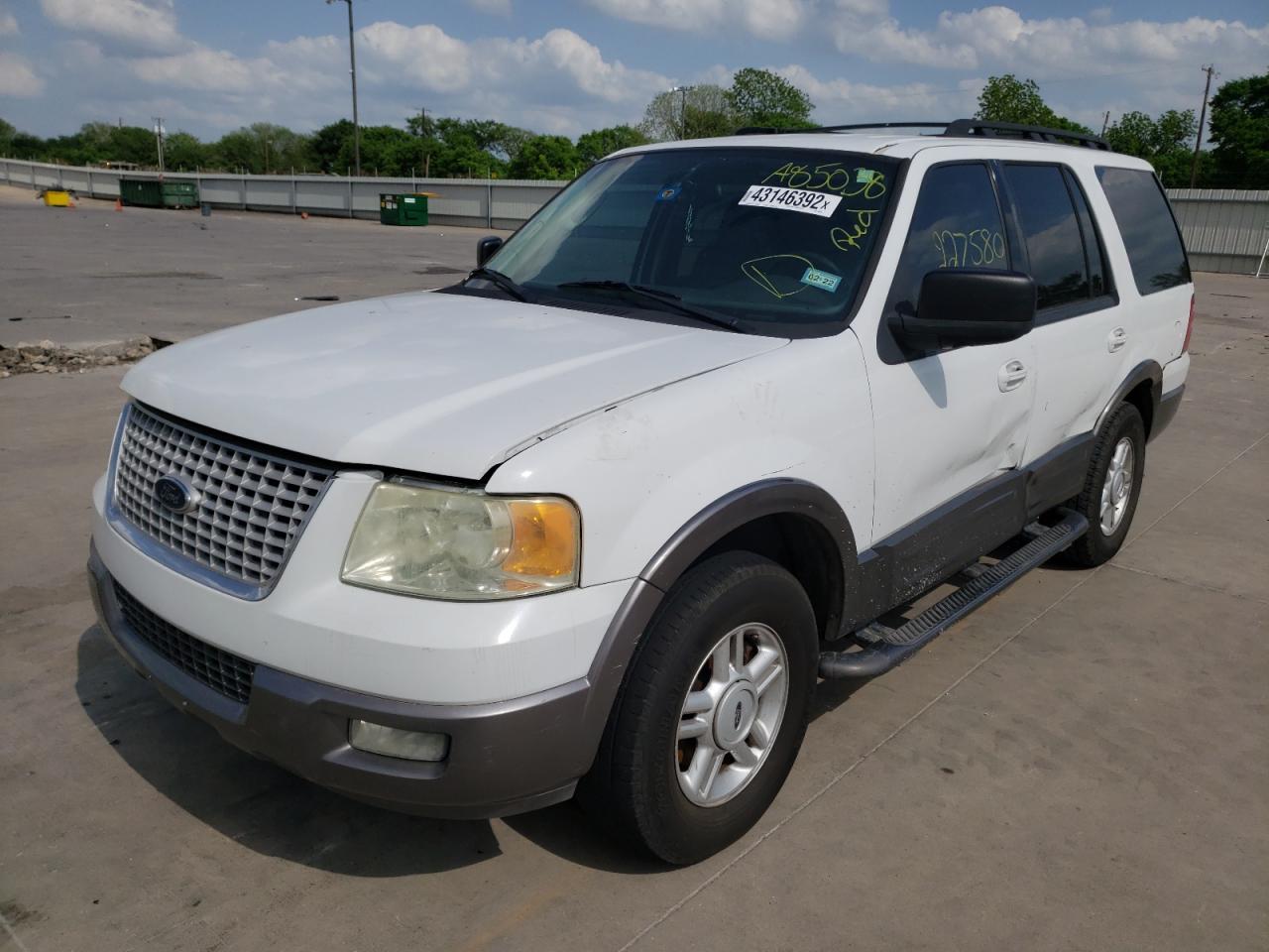 Photo 2 from auction – 2005 FORD EXPEDITION with VIN 1FMPU155X5LA85038