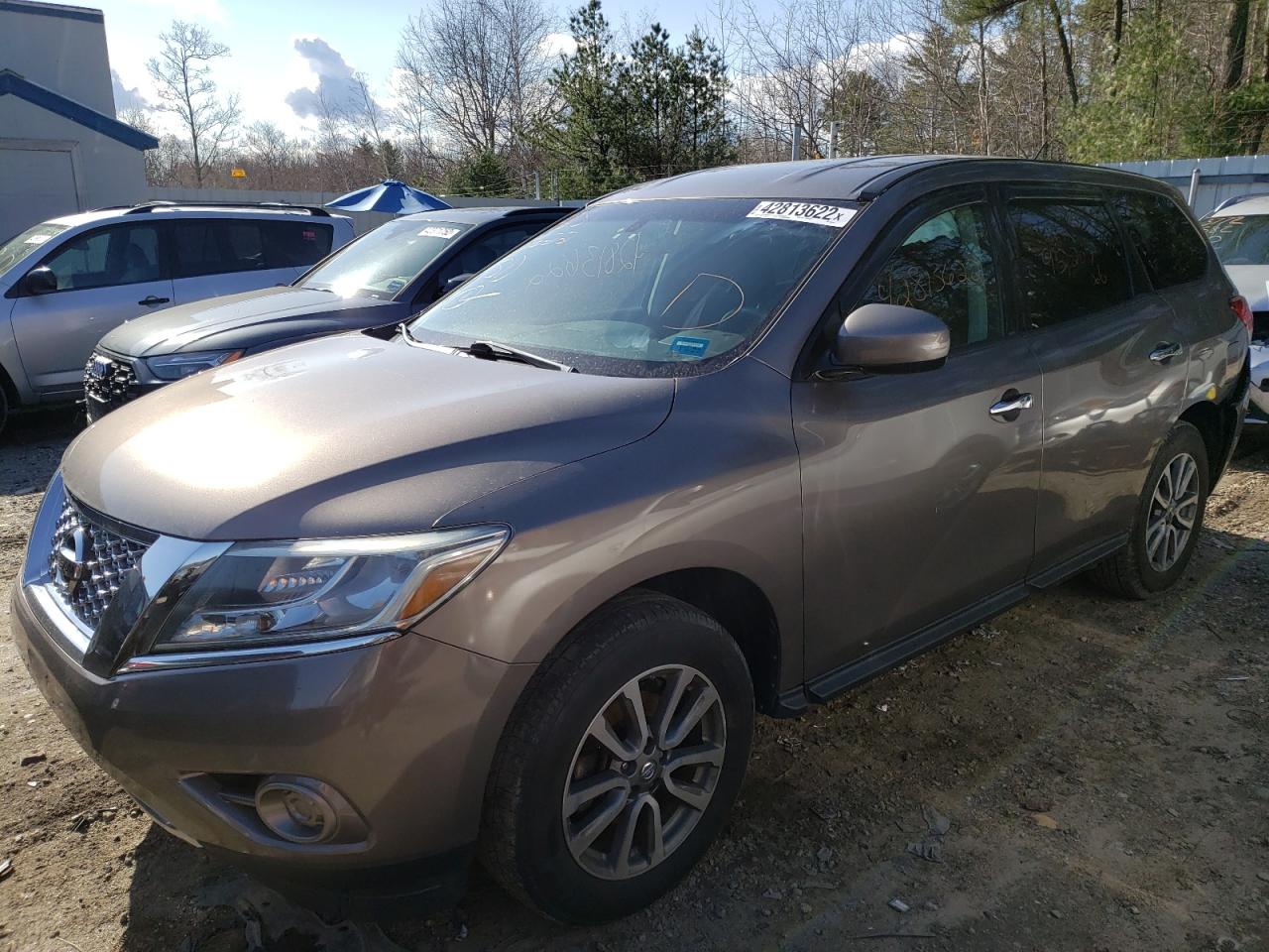 Photo 2 from auction – 2013 NISSAN PATHFINDER with VIN 5N1AR2MM0DC685359