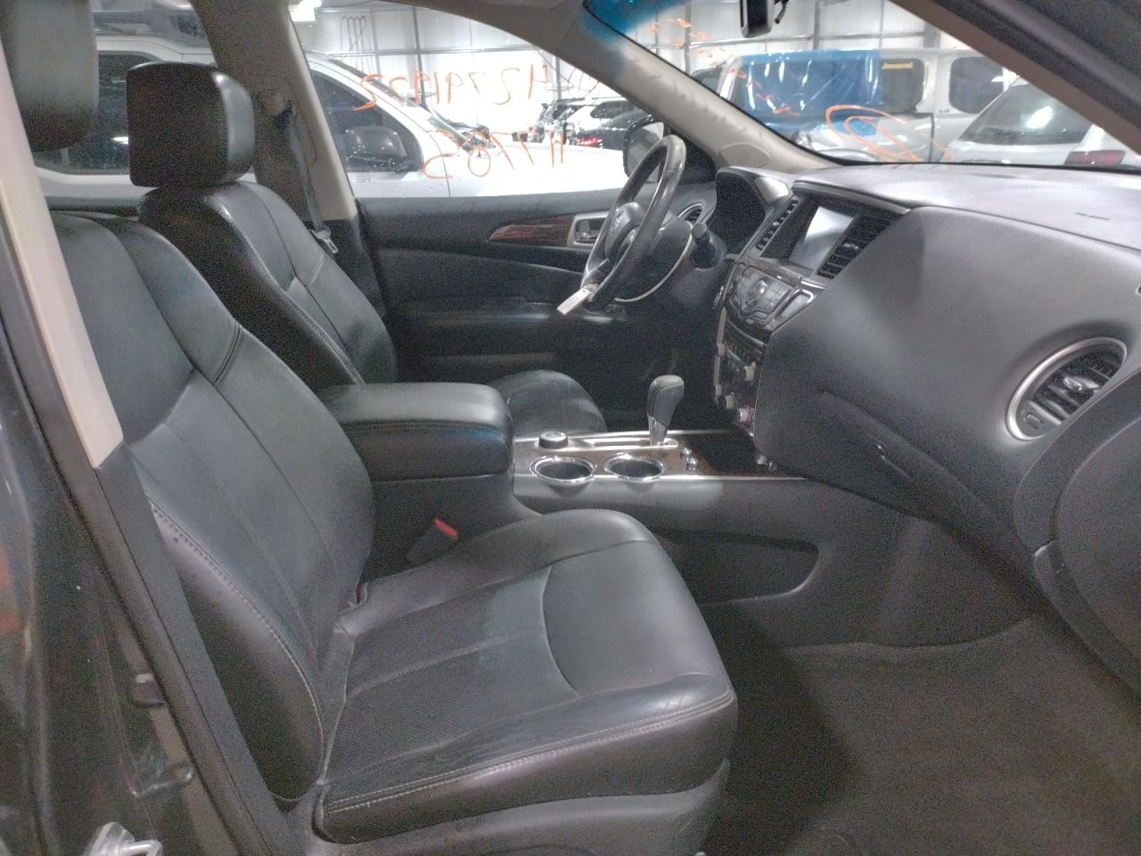 Photo 5 from auction – 2013 NISSAN PATHFINDER with VIN 5N1AR2MM5DC665950