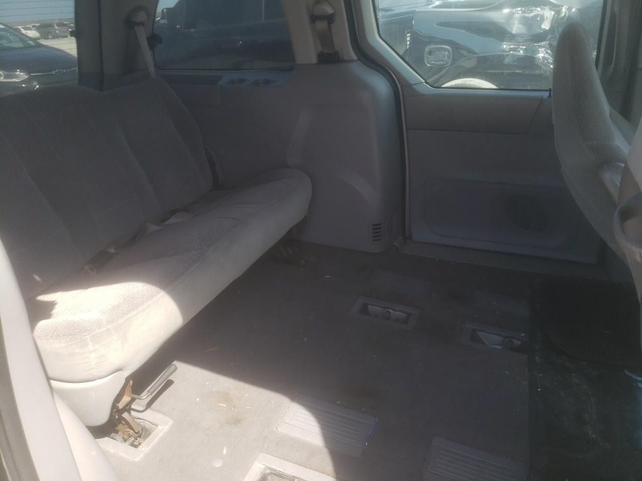 Photo 6 from auction – 2000 FORD WINDSTAR L with VIN 2FMZA5149YBA73070