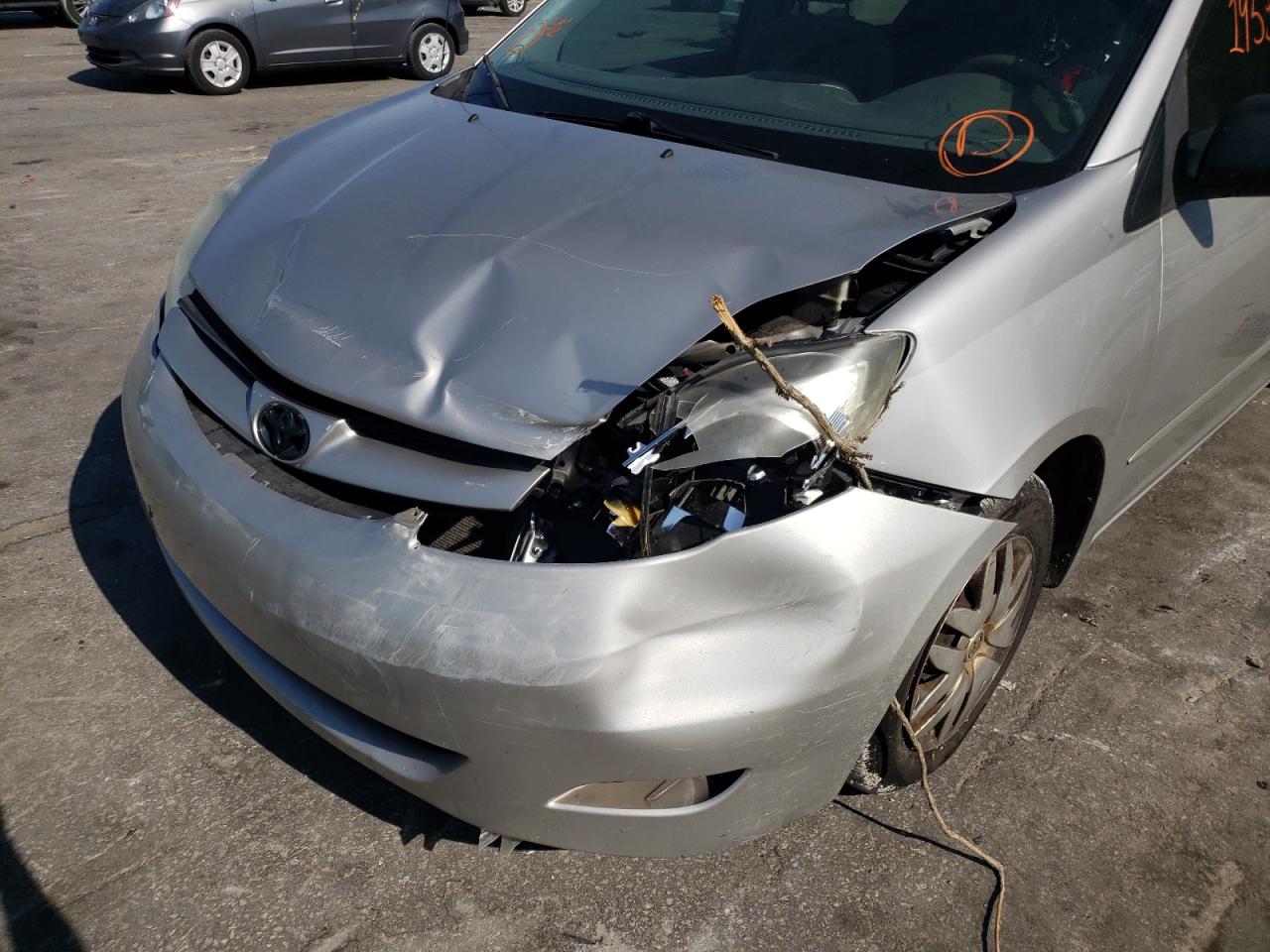 Photo 9 from auction – 2010 TOYOTA SIENNA CE with VIN 5TDKK4CC7AS342723