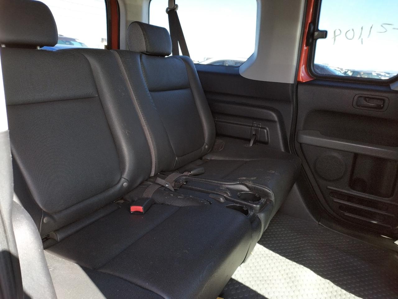 Photo 6 from auction – 2005 HONDA ELEMENT with VIN 5J6YH18335L011669