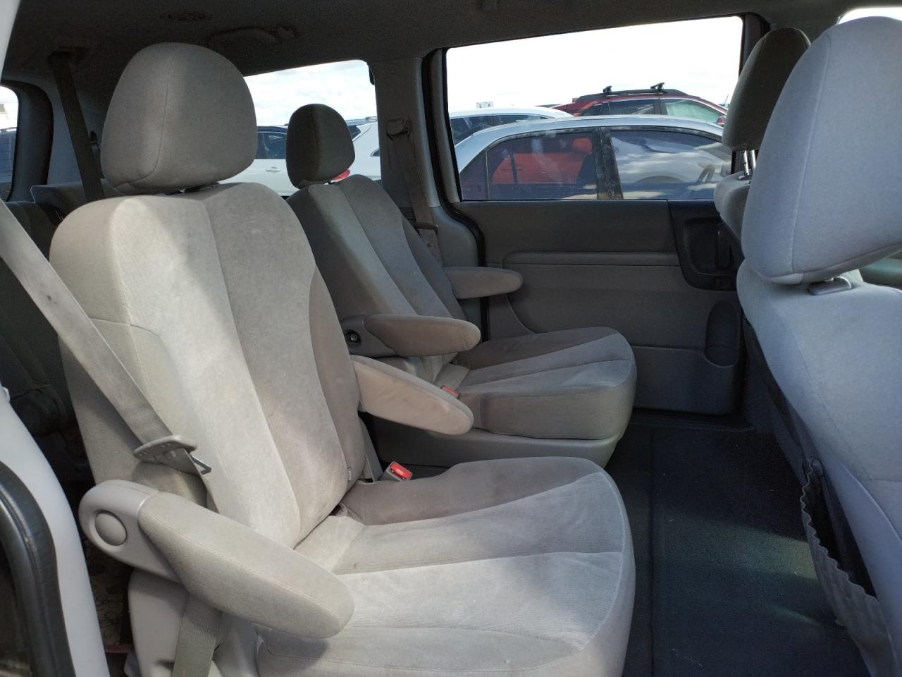 Photo 6 from auction – 2012 KIA SEDONA LX with VIN KNDMG4C79C6476536