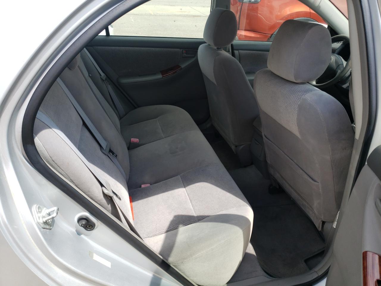 Zdjęcie 6 z aukcji – 2005 TOYOTA COROLLA CE z VIN JTDBR32E452050419