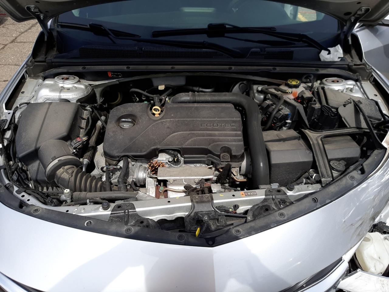 Photo 7 from auction – 2019 CHEVROLET MALIBU LT with VIN 1G1ZD5ST2KF111481