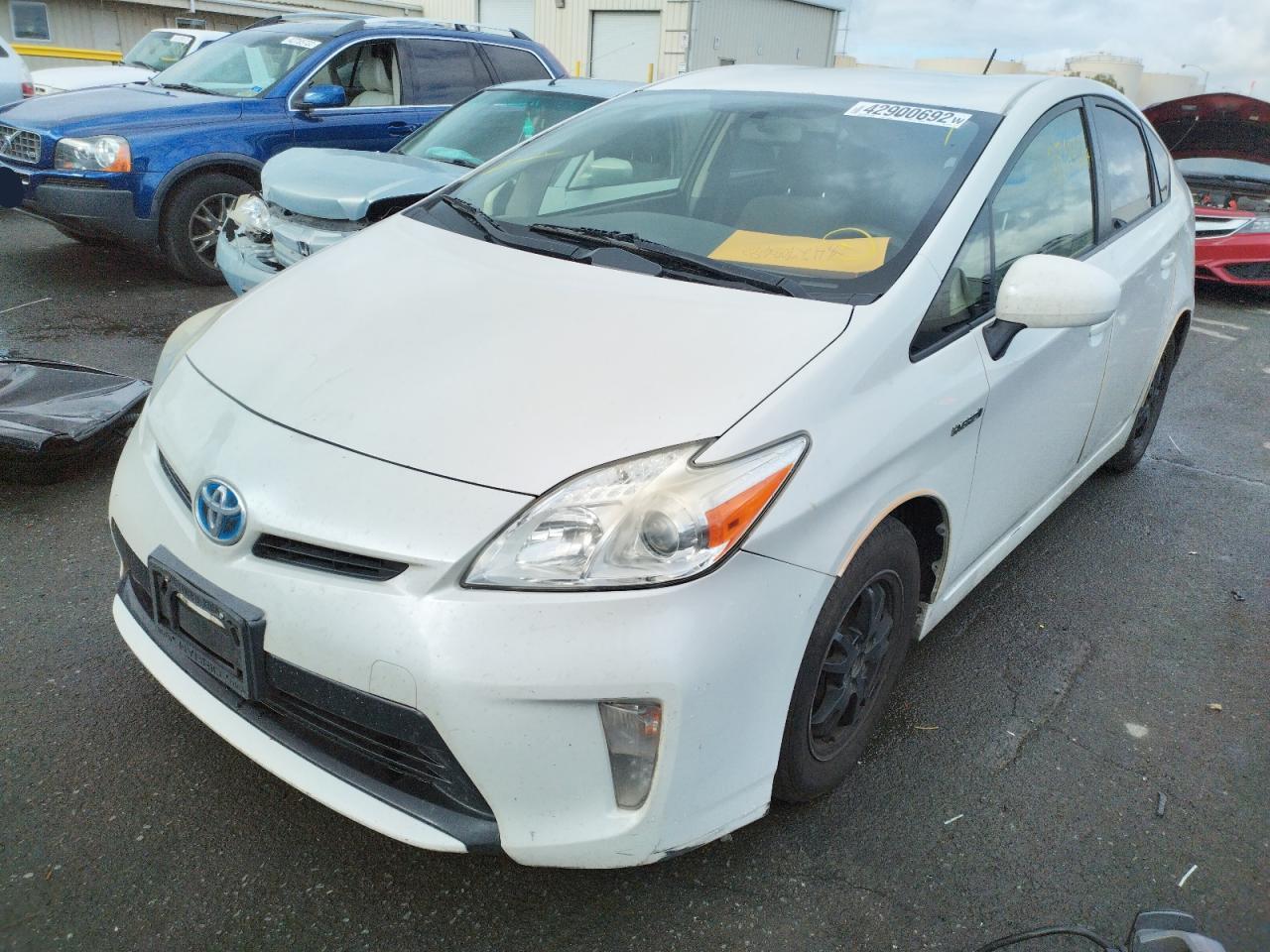 Photo 2 from auction – 2014 TOYOTA PRIUS with VIN JTDKN3DU0E0358196