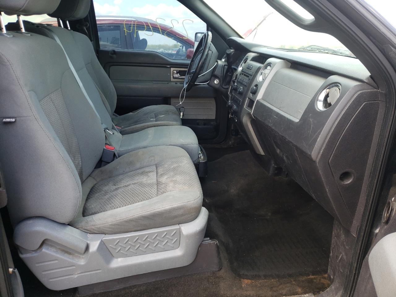 Photo 5 from auction – 2011 FORD F150 SUPER with VIN 1FTEX1CM4BFB95560