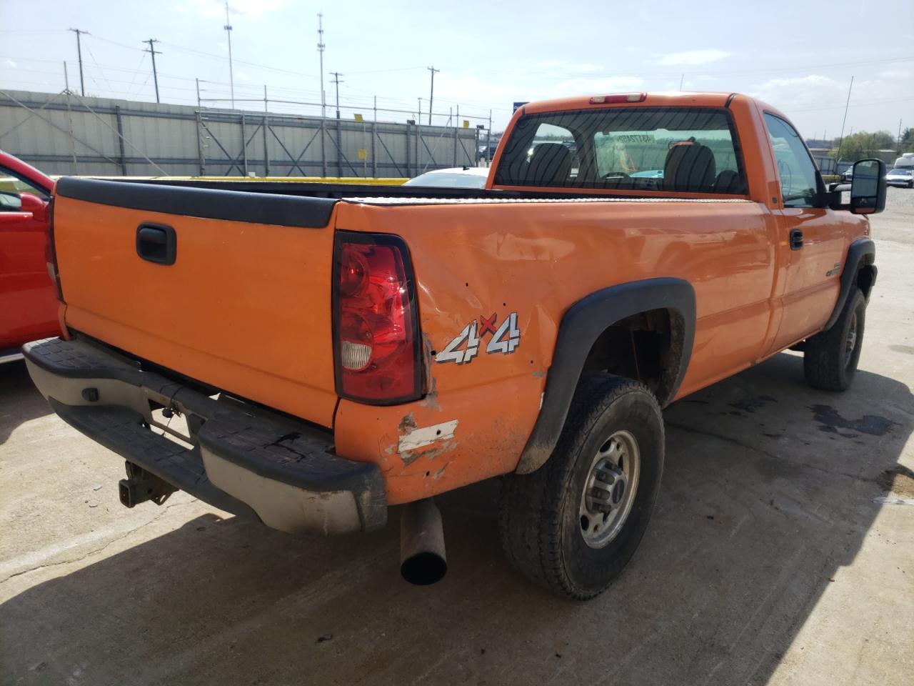 Photo 4 from auction – 2005 CHEVROLET SILVERADO with VIN 1GCHK24215E294958