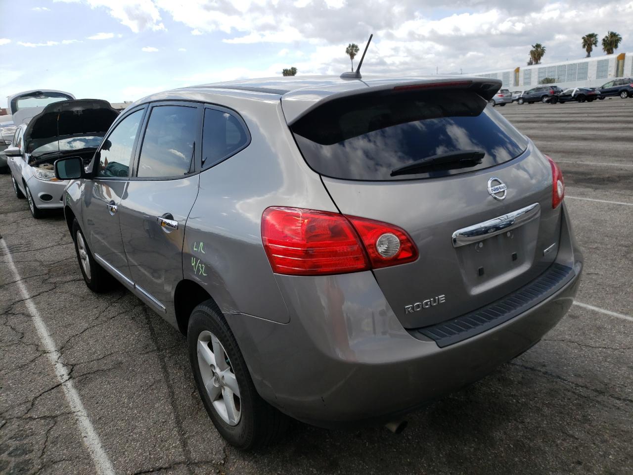Photo 3 from auction – 2013 NISSAN ROGUE S with VIN JN8AS5MT4DW042338