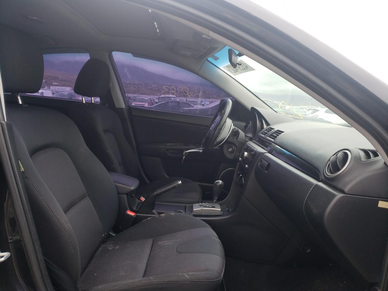 Photo 5 from auction – 2009 MAZDA 3 S with VIN JM1BK323091231189