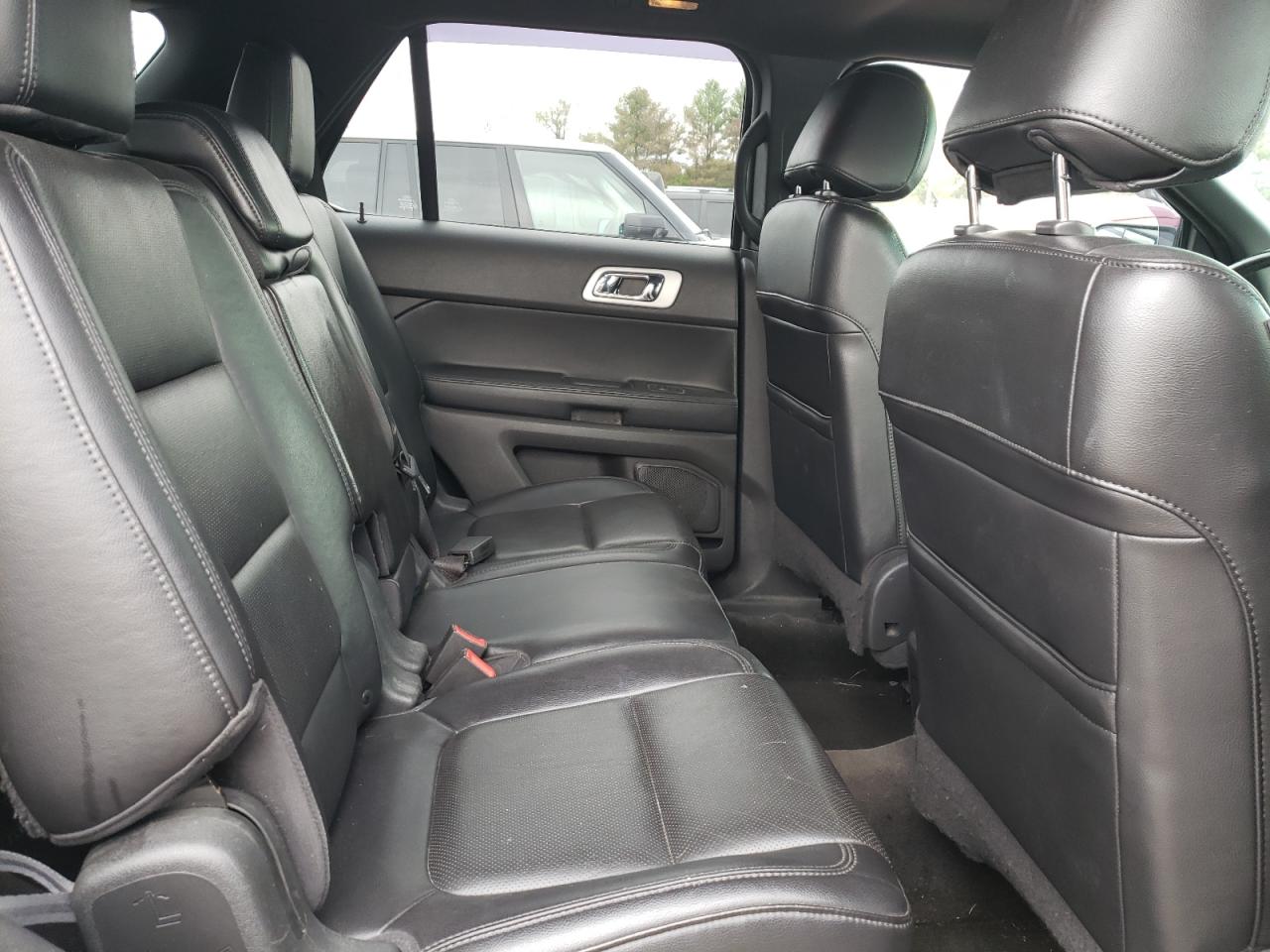 Photo 6 from auction – 2011 FORD EXPLORER L with VIN 1FMHK8F85BGA00848