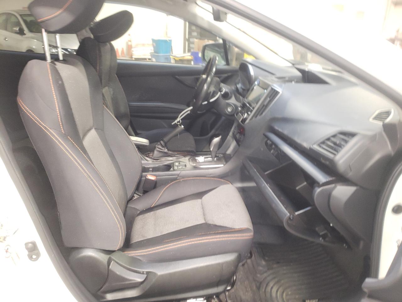 Photo 5 from auction – 2018 SUBARU CROSSTREK with VIN JF2GTABC4JH229305