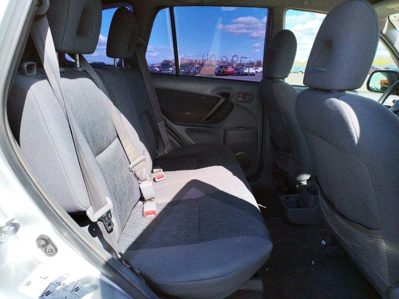 Photo 6 from auction – 2002 TOYOTA RAV4 with VIN JTEHH20V020151065