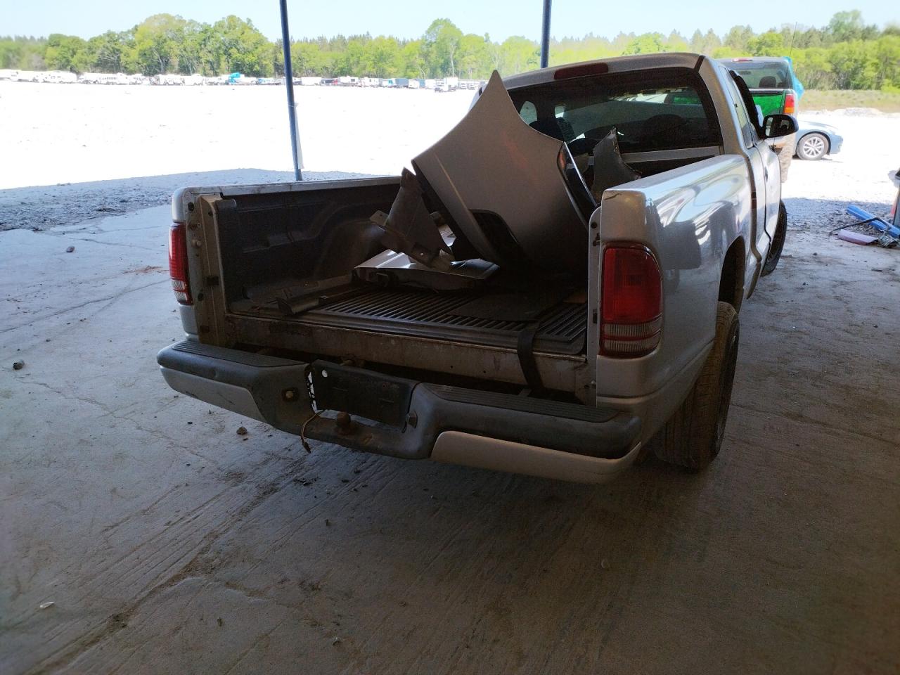 Photo 9 from auction – 2001 DODGE DAKOTA with VIN 1B7GL22X41S176339