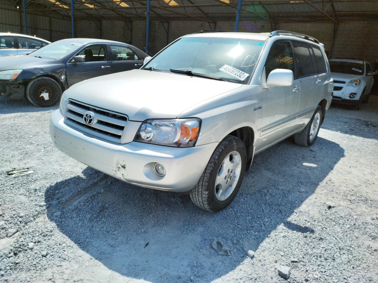Photo 2 from auction – 2004 TOYOTA HIGHLANDER with VIN JTEEP21A840003542