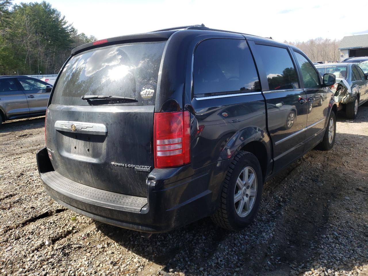 Photo 4 from auction – 2010 CHRYSLER TOWN & COU with VIN 2A4RR5D17AR352507