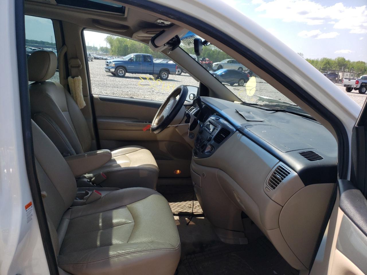 Photo 5 from auction – 2005 MAZDA MPV WAGON with VIN JM3LW28J950554110