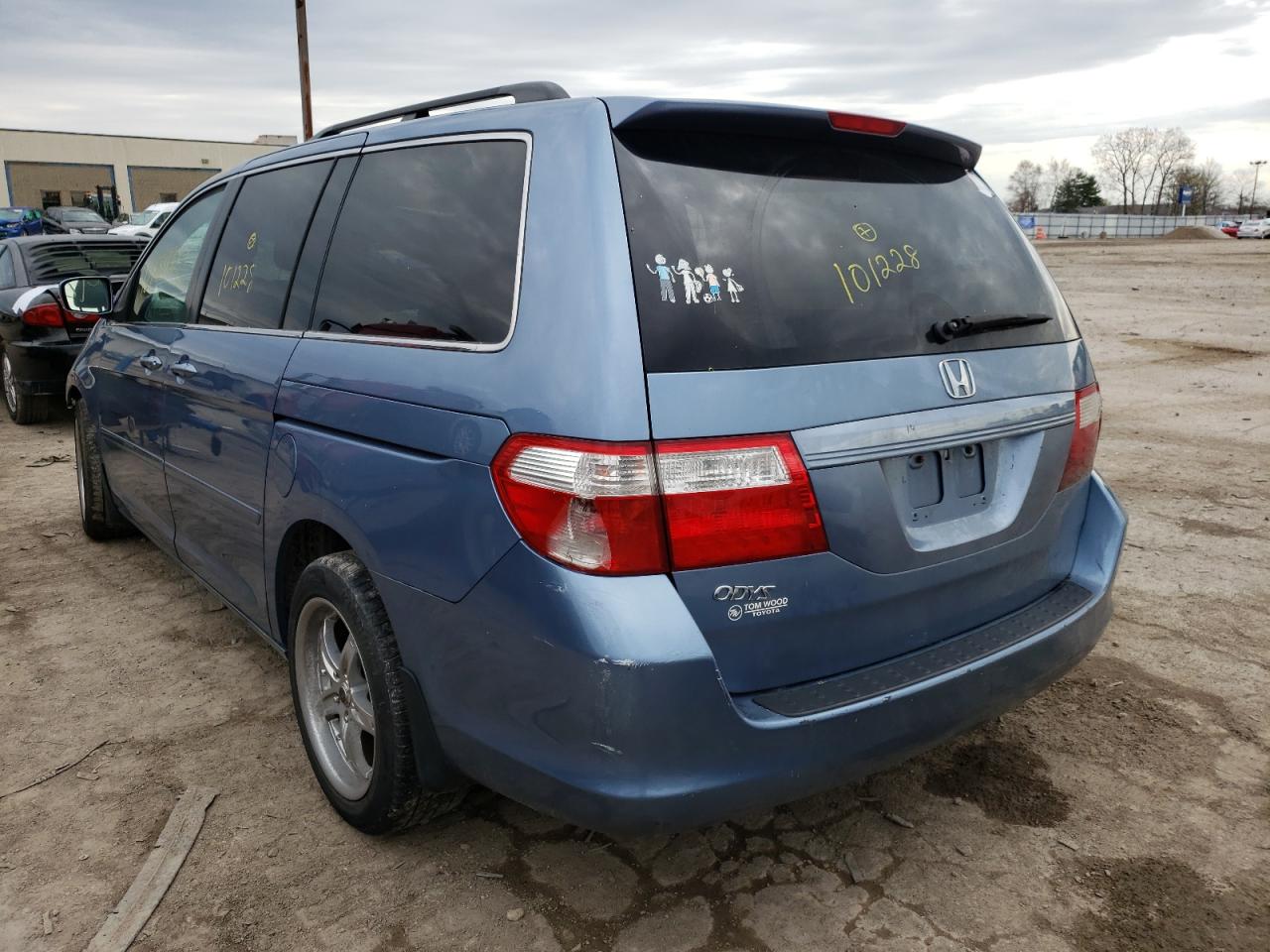 Photo 3 from auction – 2006 HONDA ODYSSEY EX with VIN 5FNRL38726B101228
