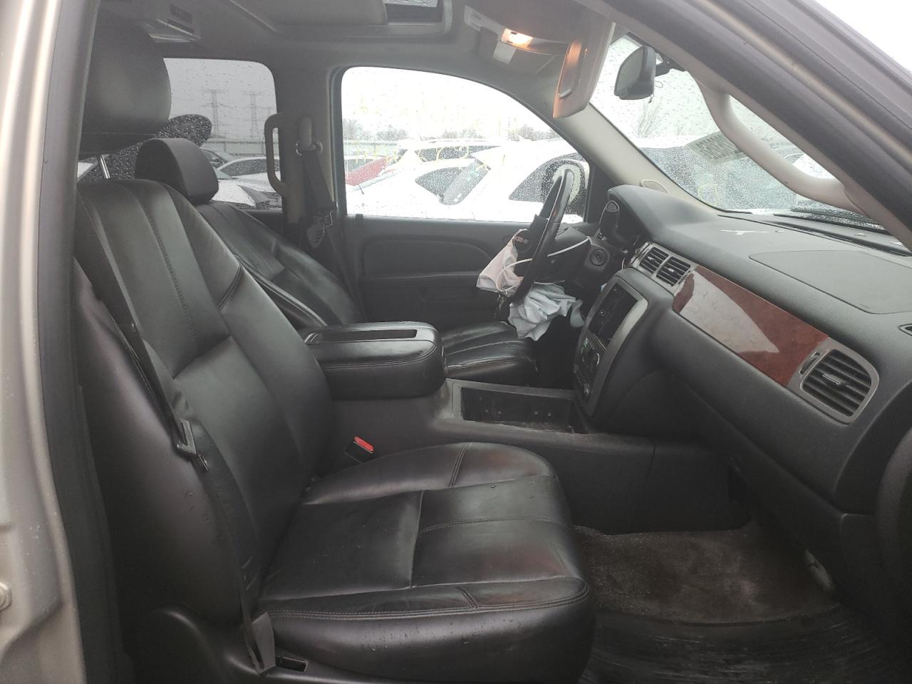Photo 5 from auction – 2010 GMC YUKON SLT with VIN 1GKUKDE03AR156093