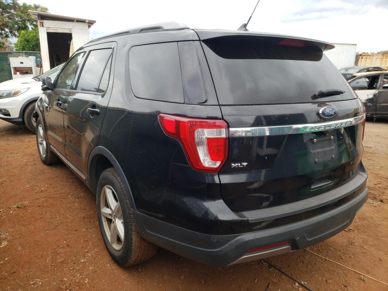 Photo 3 from auction – 2019 FORD EXPLORER X with VIN 1FM5K7D84KGB47128