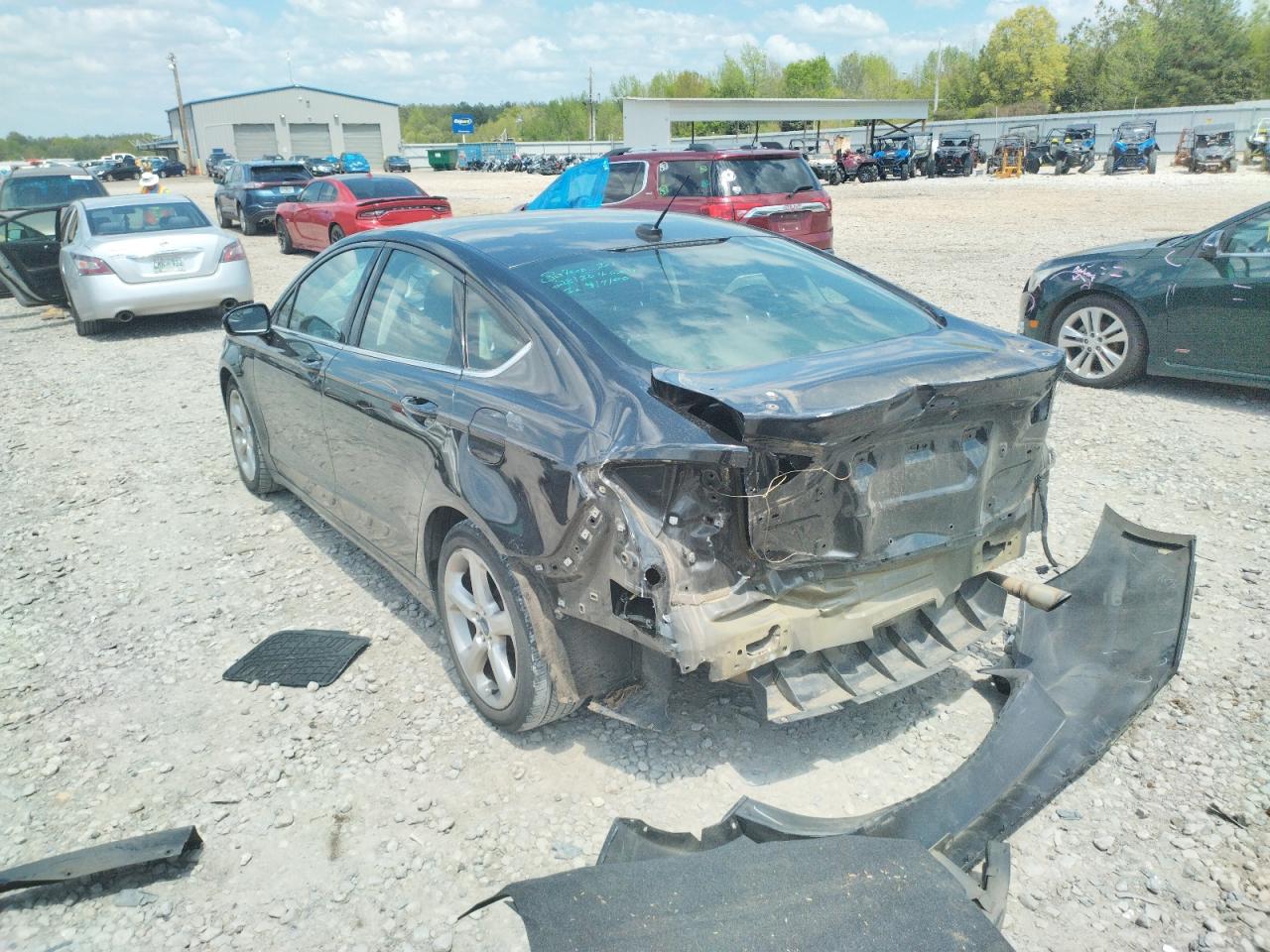 Photo 3 from auction – 2015 FORD FUSION SE with VIN 3FA6P0HD4FR127555