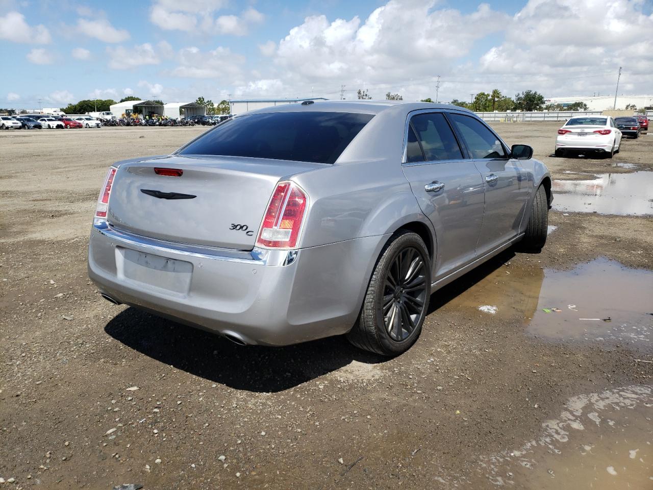 Photo 4 from auction – 2011 CHRYSLER 300C with VIN 2C3CA6CT0BH522777
