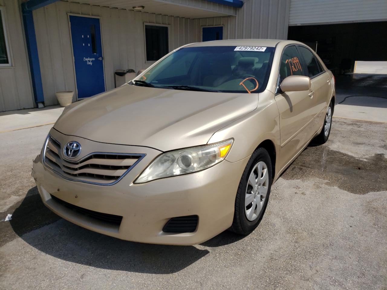 Photo 2 from auction – 2010 TOYOTA CAMRY BASE with VIN 4T4BF3EK9AR015806