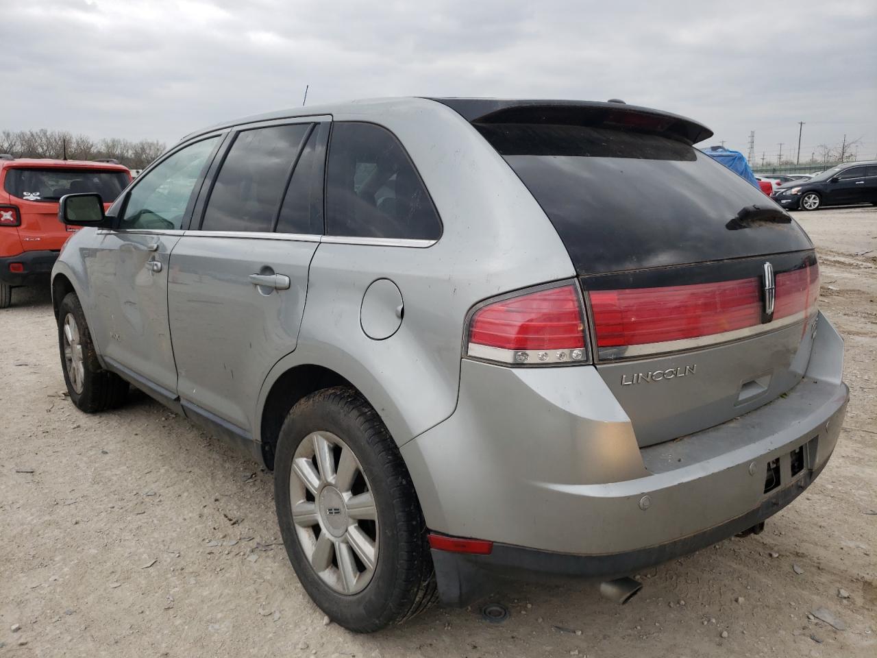 Photo 3 from auction – 2007 LINCOLN MKX with VIN 2LMDU88C97BJ09293