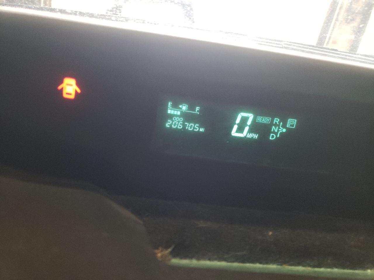 Photo 8 from auction – 2005 TOYOTA PRIUS with VIN JTDKB20U557028702