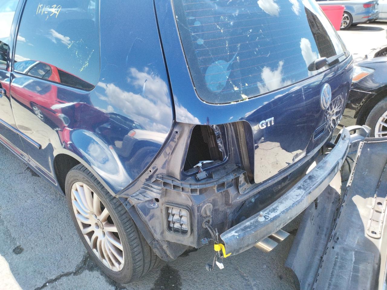 Photo 9 from auction – 2004 VOLKSWAGEN GTI with VIN 9BWDE61J644010369