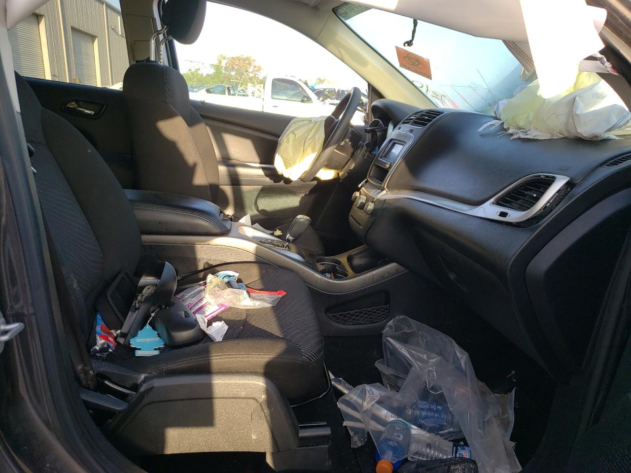 Photo 5 from auction – 2020 DODGE JOURNEY SE with VIN 3C4PDCAB4LT219314