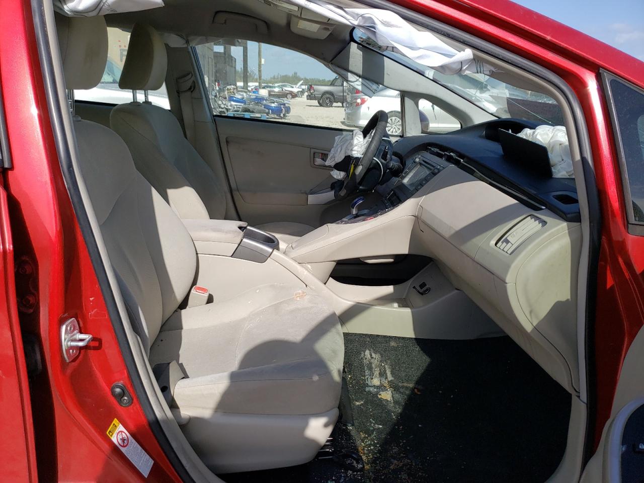 Photo 5 from auction – 2015 TOYOTA PRIUS with VIN JTDKN3DU9F1957626