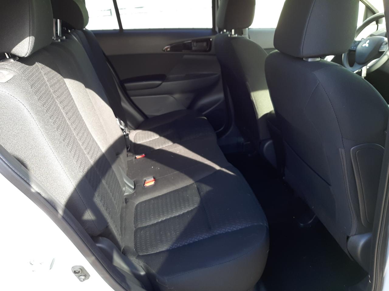 Photo 6 from auction – 2022 MITSUBISHI ECLIPSE CR with VIN JA4ATUAA0NZ040120