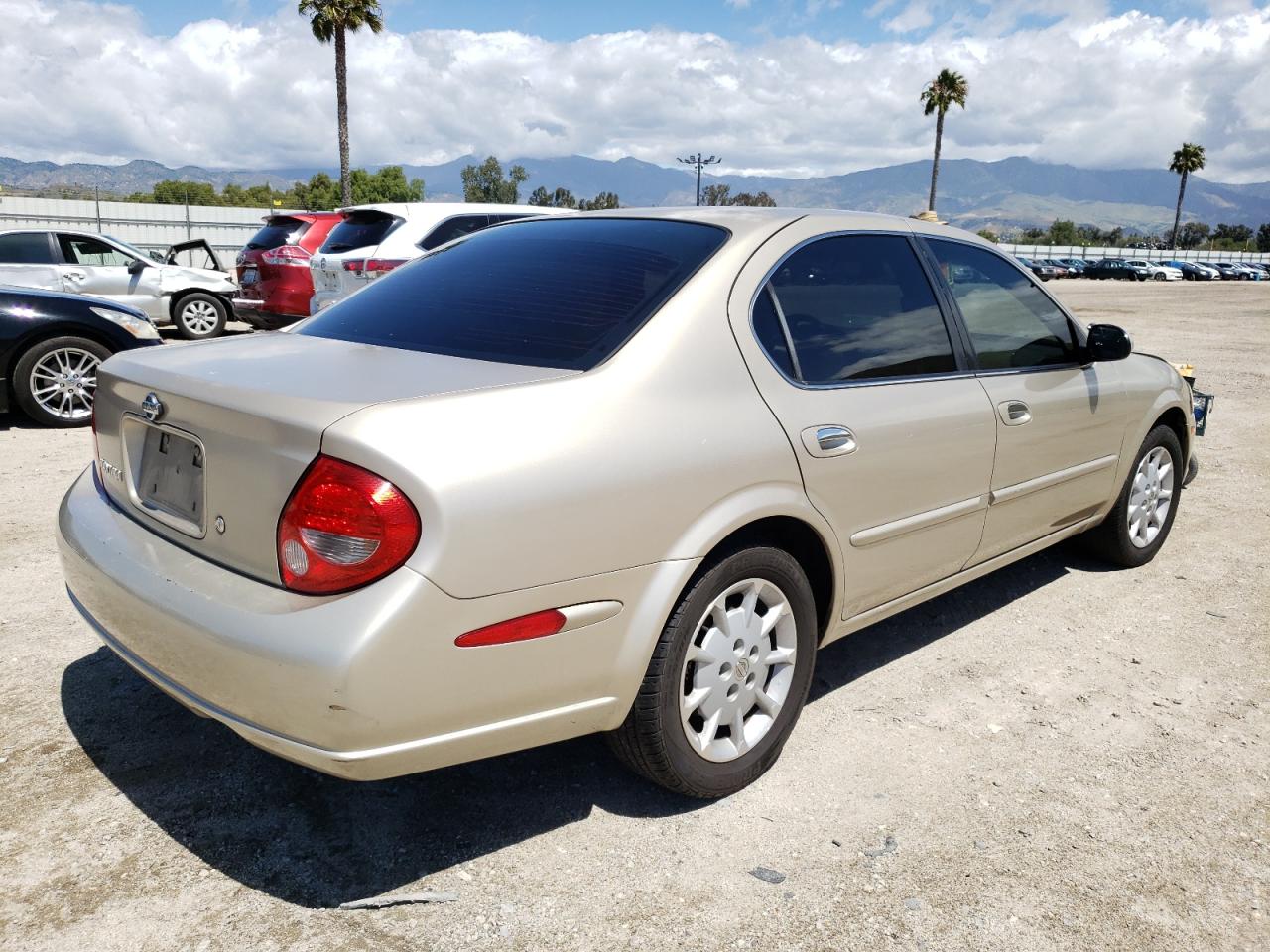 Photo 4 from auction – 2001 NISSAN MAXIMA GXE with VIN JN1CA31D11T625331