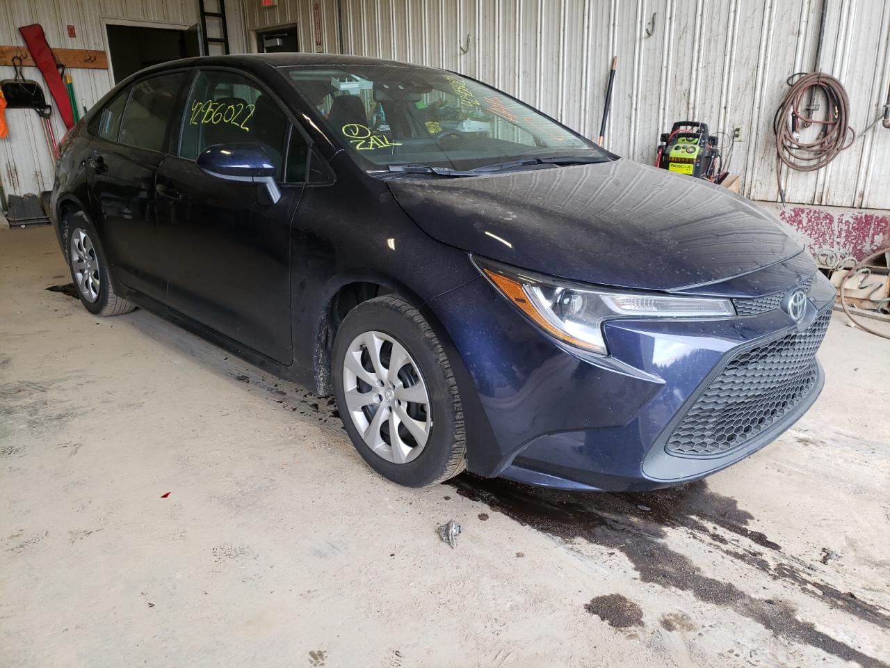 Photo 1 from auction – 2021 TOYOTA COROLLA LE with VIN 5YFEPMAE8MP217410