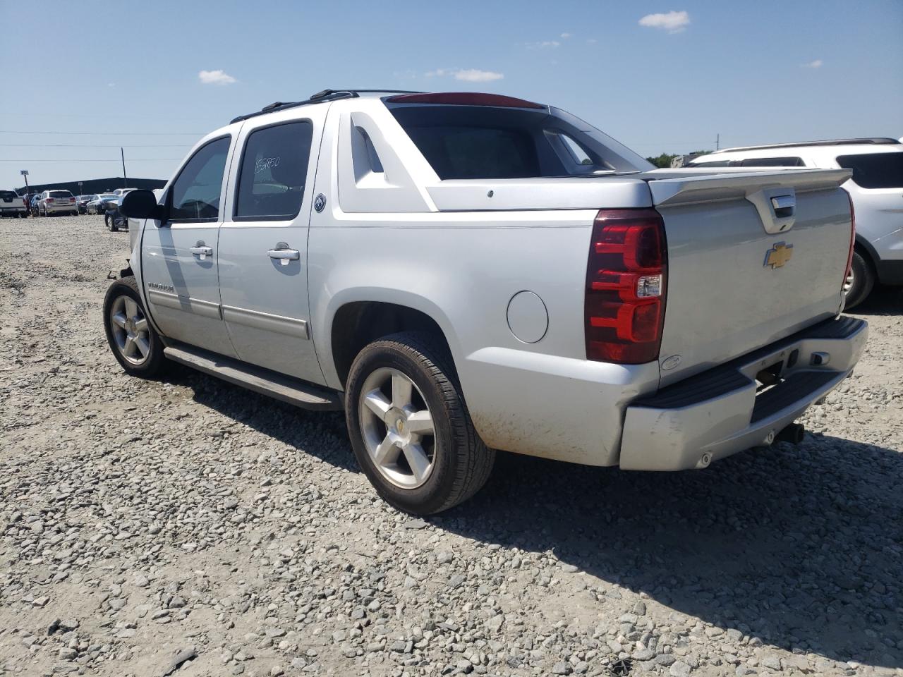 Photo 3 from auction – 2013 CHEVROLET AVALANCHE with VIN 3GNMCFE05DG249231