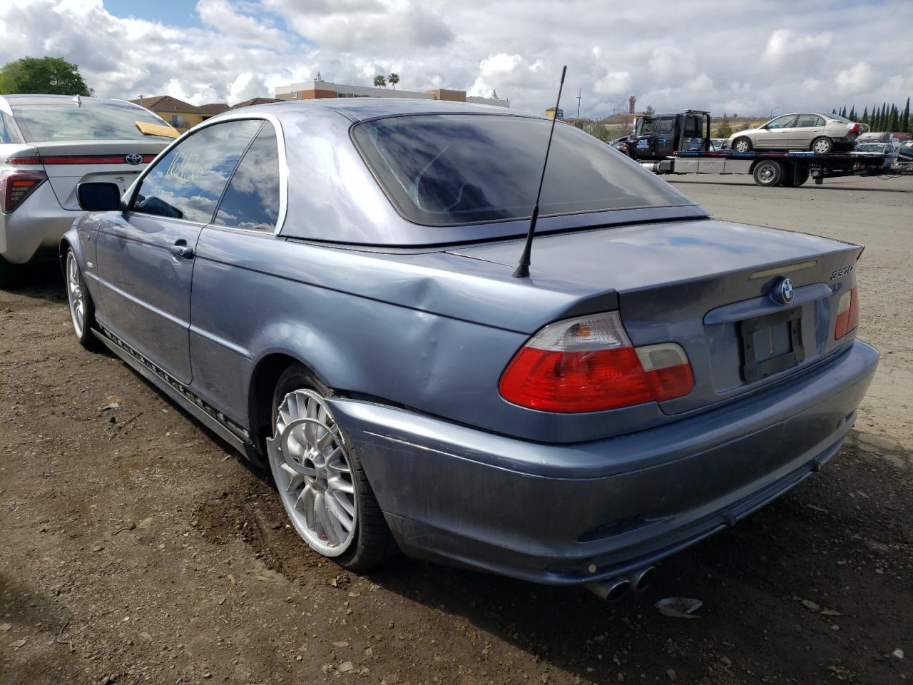 Photo 3 from auction – 2003 BMW 330 CI with VIN WBABS534X3JU99142