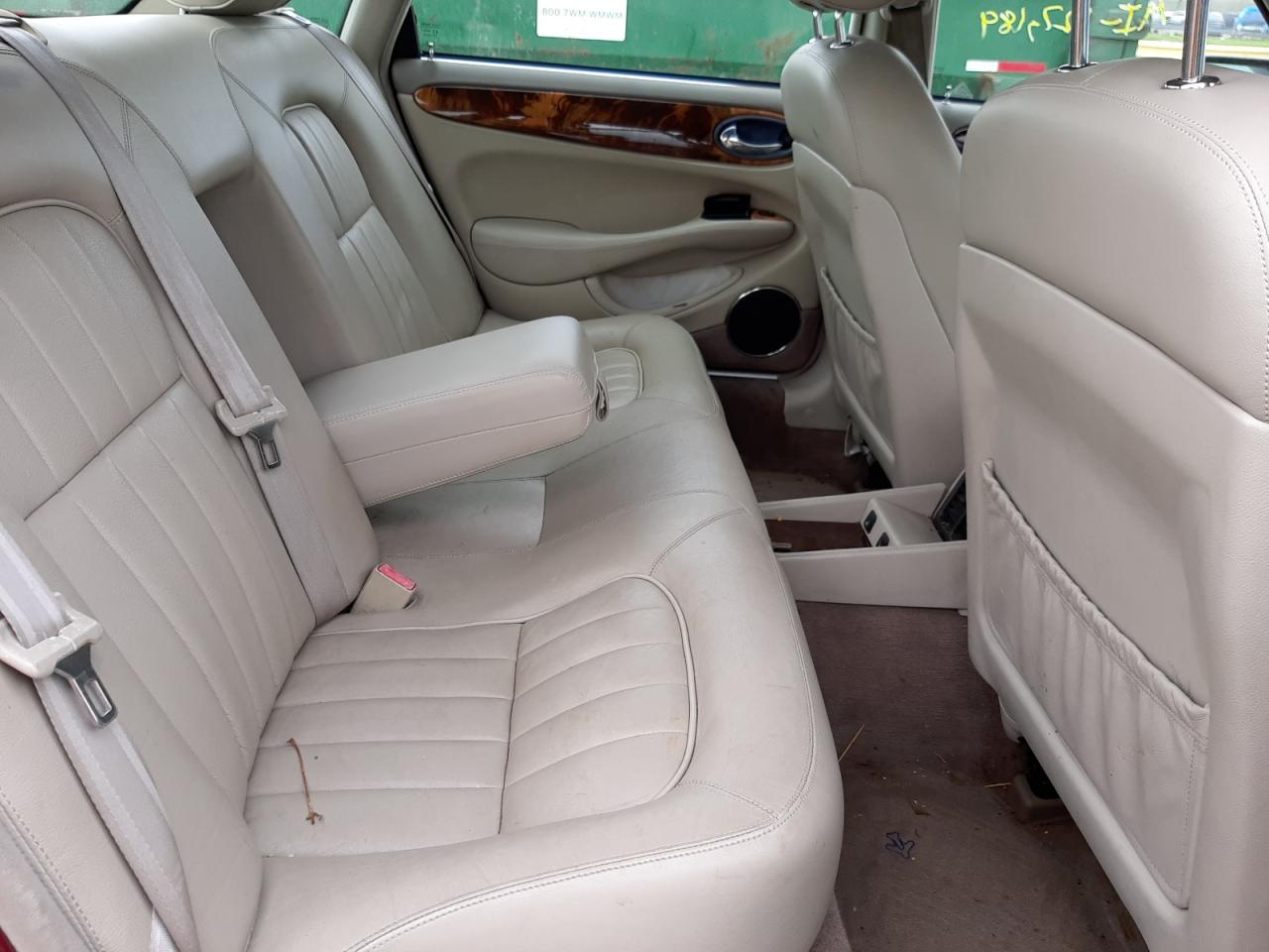 Photo 6 from auction – 1998 JAGUAR XJ8 with VIN SAJHX1249WC818257