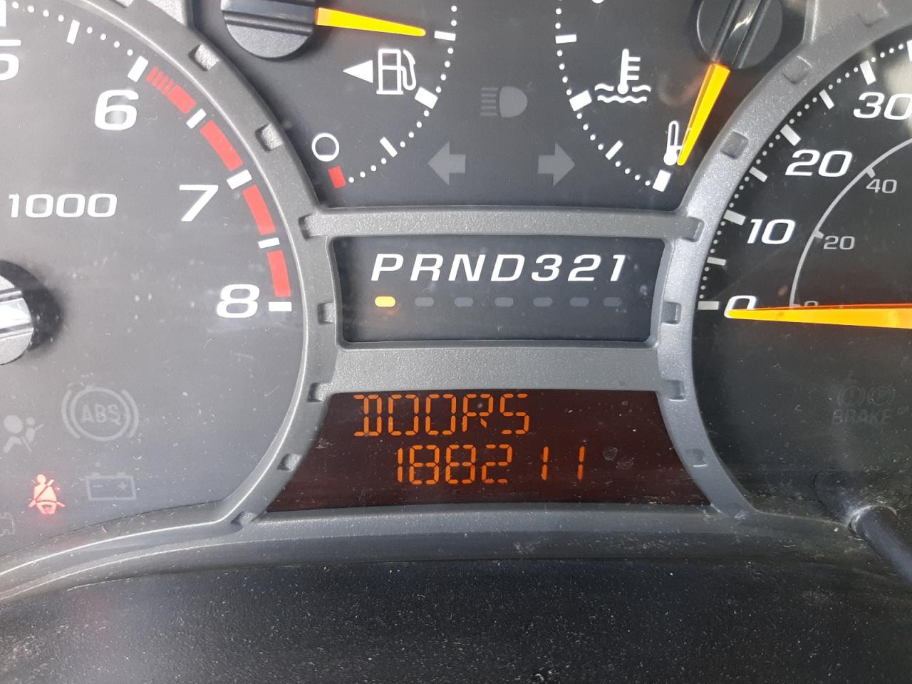 Photo 8 from auction – 2004 CHEVROLET COLORADO with VIN 1GCDT196448162517