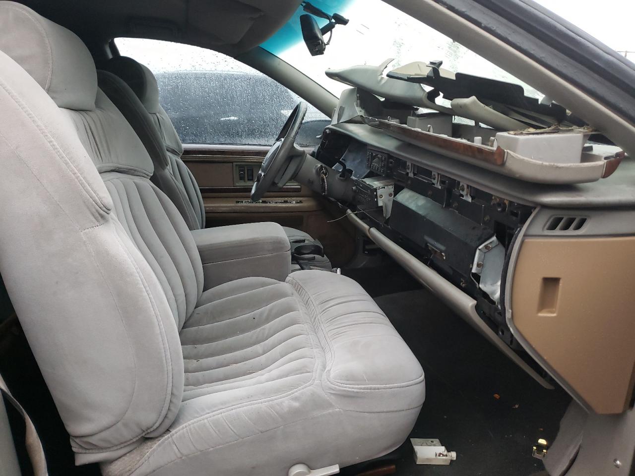 Photo 5 from auction – 1995 BUICK ROADMASTER with VIN 1G4BN52P1SR416795